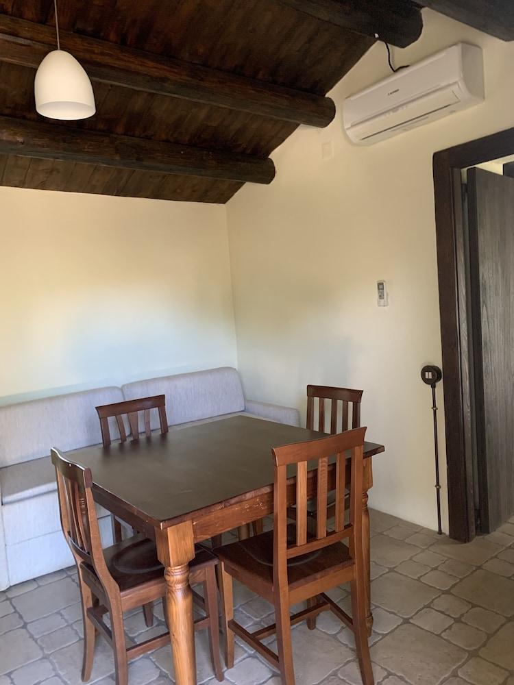 Liscia Country Relais Guest House ซานต์ อันโตนิโอ ดิ กาลลูรา ภายนอก รูปภาพ