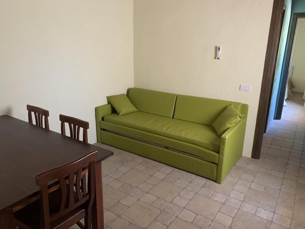 Liscia Country Relais Guest House ซานต์ อันโตนิโอ ดิ กาลลูรา ภายนอก รูปภาพ