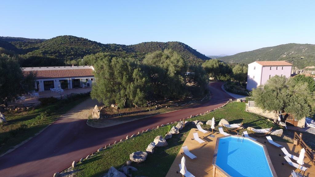Liscia Country Relais Guest House ซานต์ อันโตนิโอ ดิ กาลลูรา ภายนอก รูปภาพ