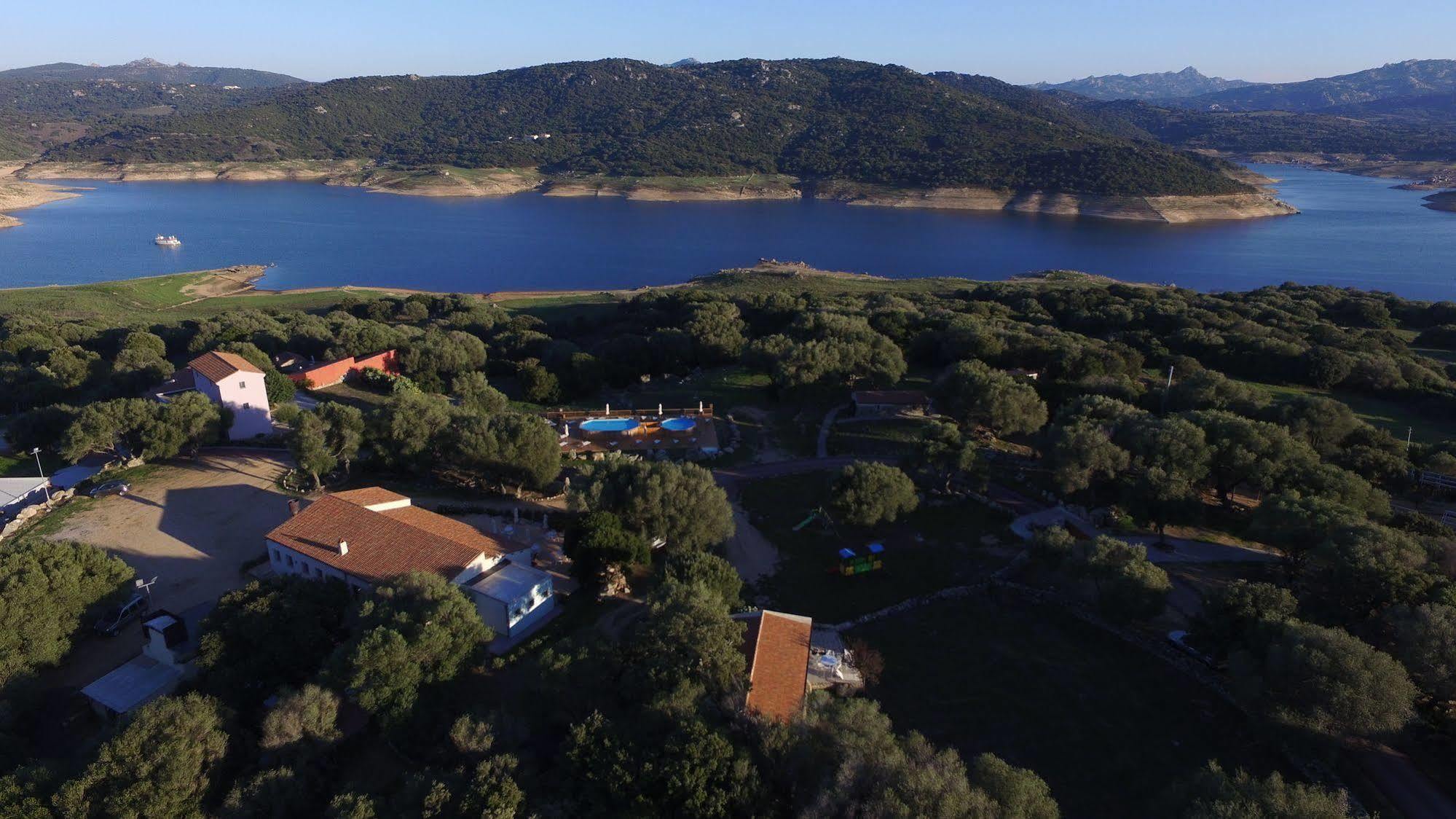Liscia Country Relais Guest House ซานต์ อันโตนิโอ ดิ กาลลูรา ภายนอก รูปภาพ