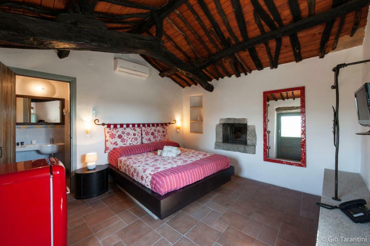 Liscia Country Relais Guest House ซานต์ อันโตนิโอ ดิ กาลลูรา ภายนอก รูปภาพ